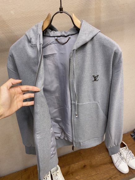 Louis Vuitton - Женская шерстяная кофта толстовка (костюм брюки) DZ_2111LV3