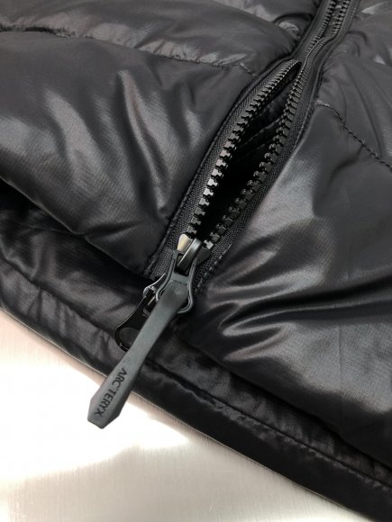 Arcteryx - Мужской жилет пуховик DZ_0512AR3