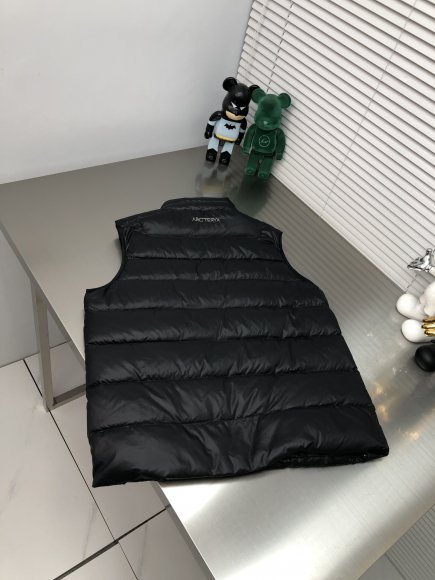 Arcteryx - Мужской жилет пуховик DZ_0512AR3