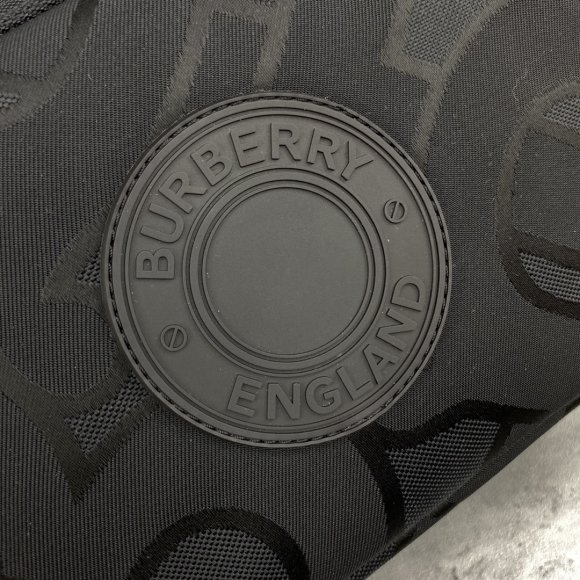 Burberry Сумка - мессенджер BU_1702BU2 Burberry Сумка - мессенджер BU_1702BU2