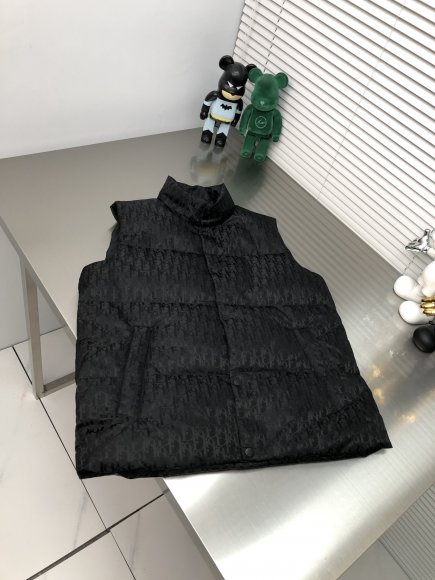 Dior - Мужской жилет пуховик DZ_0512DI4 Dior - Мужской жилет пуховик DZ_0512DI4