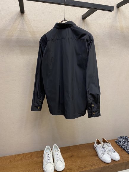 Valentino - Мужская куртка ветровка DZ_1702VA9 Valentino - Мужская куртка ветровка DZ_1702VA9