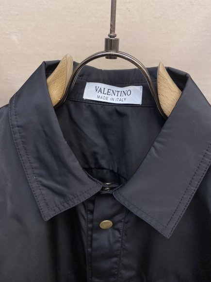 Valentino - Мужская куртка ветровка DZ_1702VA9 Valentino - Мужская куртка ветровка DZ_1702VA9