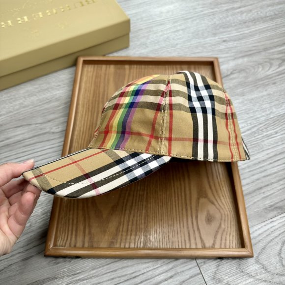 Burberry - Бейсболка кепка AO_1904BU1 Burberry - Бейсболка кепка AO_1904BU1
