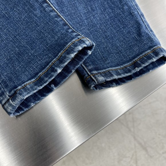 Louis Vuitton - Мужские штаны джинсы DZ_2612LV7