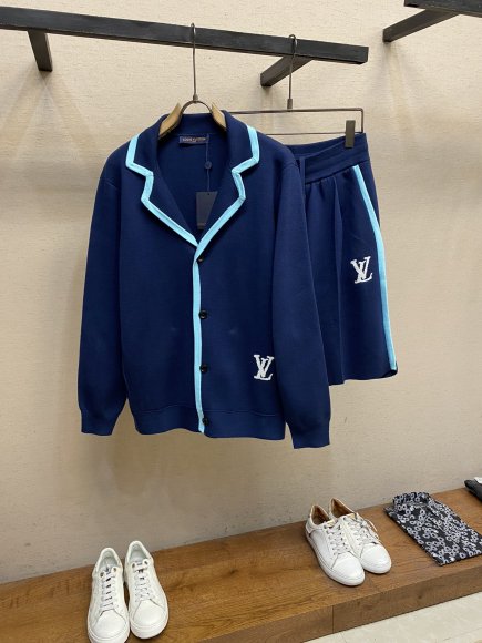 Louis Vuitton Signature - Мужские трикотажные шорты DZ_0504LV4 Louis Vuitton Signature - Мужские трикотажные шорты DZ_0504LV4