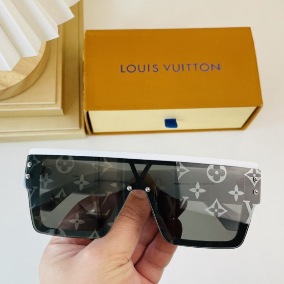 Louis Vuitton очки K2_0704LV1