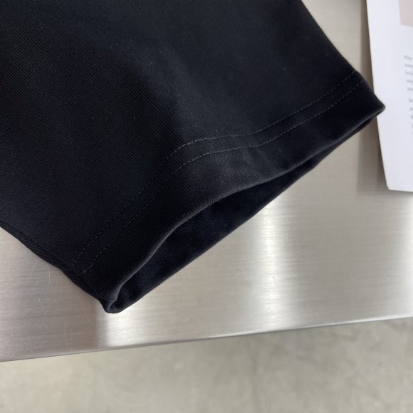 Maison Margiela MM6 - Мужская футболка майка TJ_0207MA9