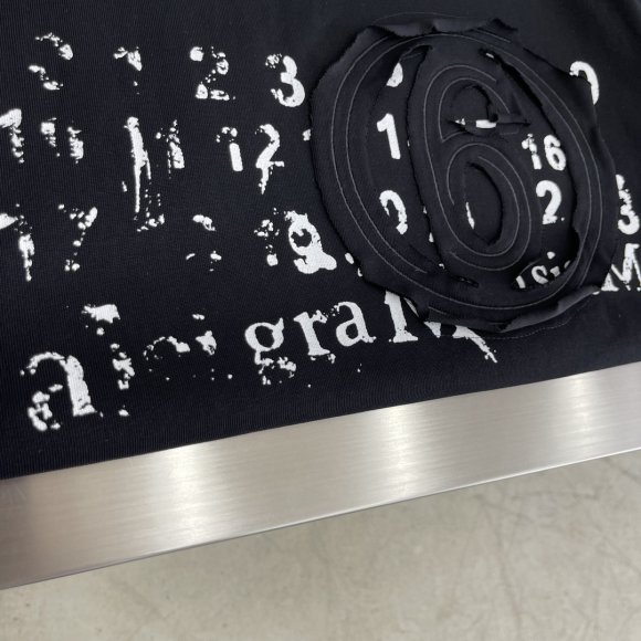 Maison Margiela MM6 - Мужская футболка майка TJ_0207MA9