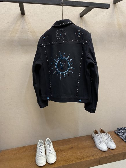 Louis Vuitton - Мужская джинсовая рубашка куртка DZ_1109LV8 Louis Vuitton - Мужская джинсовая рубашка куртка DZ_1109LV8