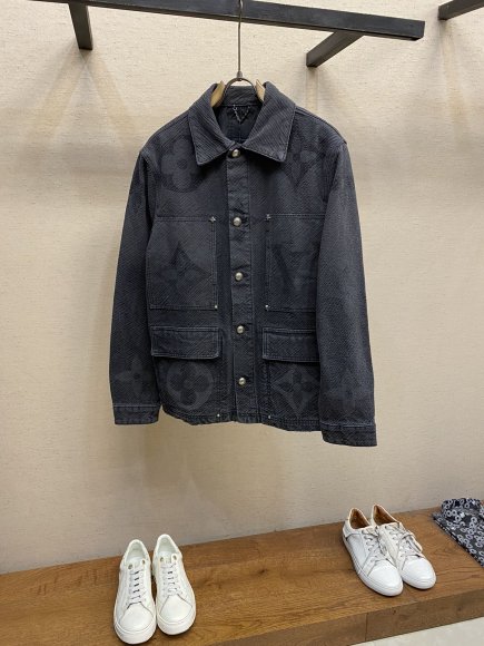 Louis Vuitton - Мужская джинсовая куртка рубашка (костюм джинсы) DZ_2111LV5 Louis Vuitton - Мужская джинсовая куртка рубашка (костюм джинсы) DZ_2111LV5