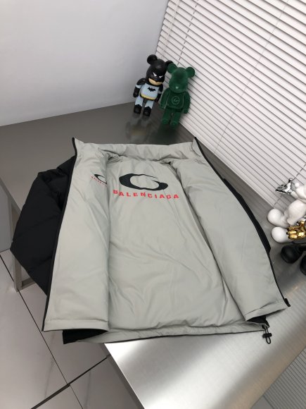 Balenciaga - Мужская двусторонняя куртка пуховик DZ_0512BA5 Balenciaga - Мужская двусторонняя куртка пуховик DZ_0512BA5