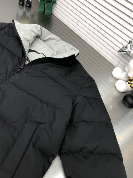 Balenciaga - Мужская двусторонняя куртка пуховик DZ_0512BA5 Balenciaga - Мужская двусторонняя куртка пуховик DZ_0512BA5