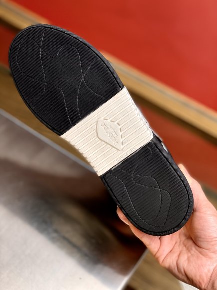  Valentino Мужские кеды R_0202VA10