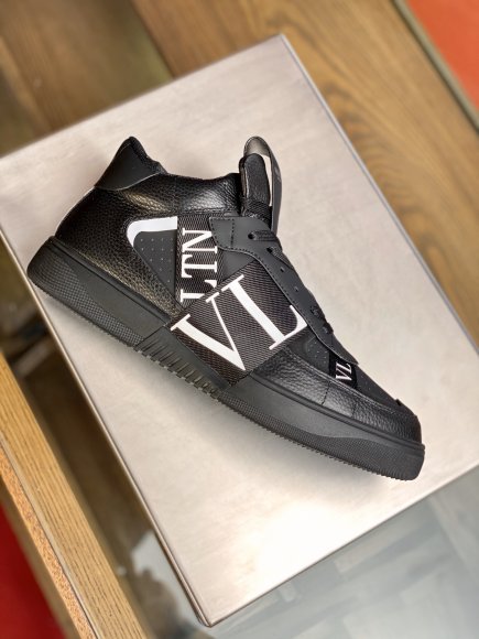  Valentino Мужские кеды R_0202VA10