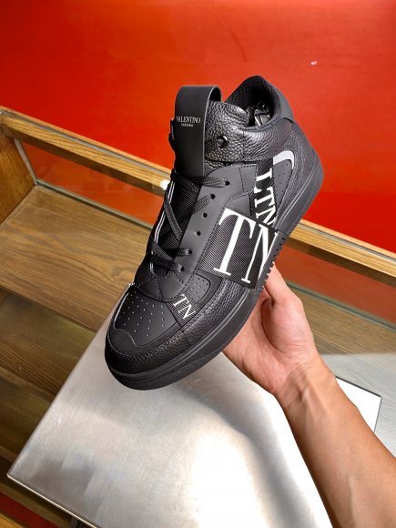  Valentino Мужские кеды R_0202VA10