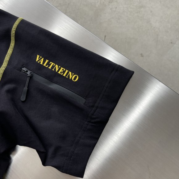 Valentino - Мужская футболка майка TJ_0207VA10 Valentino - Мужская футболка майка TJ_0207VA10