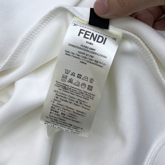 Fendi - Мужской спортивный костюм DF_2008FE1 Fendi - Мужской спортивный костюм DF_2008FE1