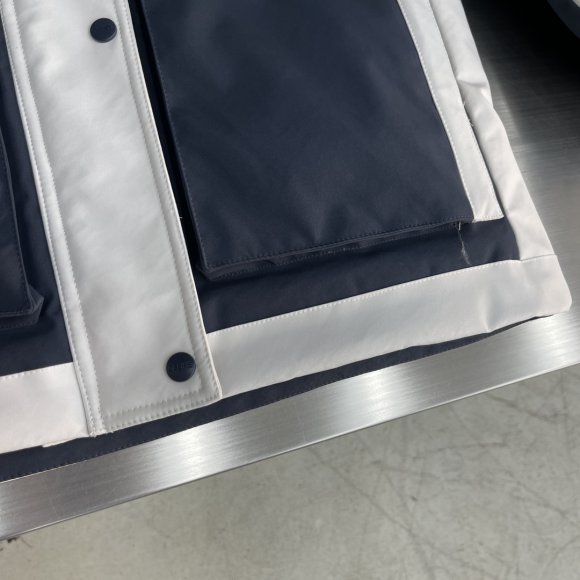 Celine - Мужская куртка пуховик DZ_2111CE7 Celine - Мужская куртка пуховик DZ_2111CE7