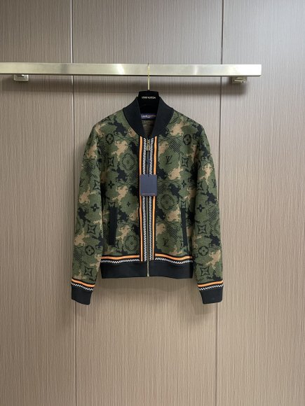 Louis Vuitton - Мужская кофта жакет свитер DZ_3012LV5 Louis Vuitton - Мужская кофта жакет свитер DZ_3012LV5