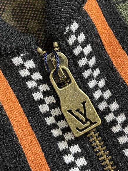 Louis Vuitton - Мужская кофта жакет свитер DZ_3012LV5 Louis Vuitton - Мужская кофта жакет свитер DZ_3012LV5