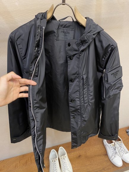 Prada - Мужская куртка ветровка DZ_1702PR11
