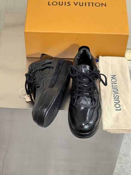 Louis Vuitton - Мужские кроссовки ботинки BL_1203LV1 Louis Vuitton - Мужские кроссовки ботинки BL_1203LV1
