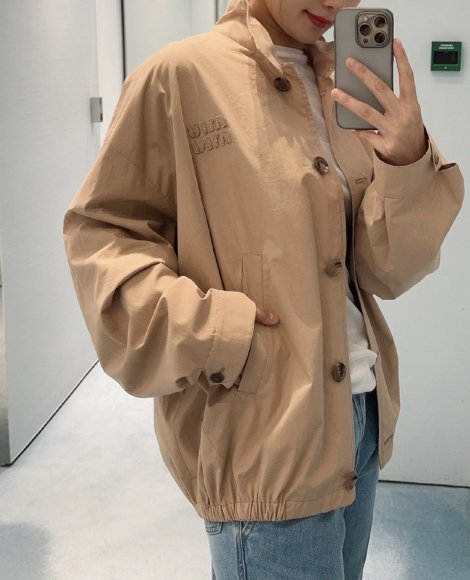 Miu Miu - Женская куртка ветровка DZ_0508MM3 Miu Miu - Женская куртка ветровка DZ_0508MM3