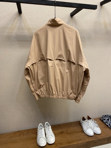 Miu Miu - Женская куртка ветровка DZ_0508MM3 Miu Miu - Женская куртка ветровка DZ_0508MM3