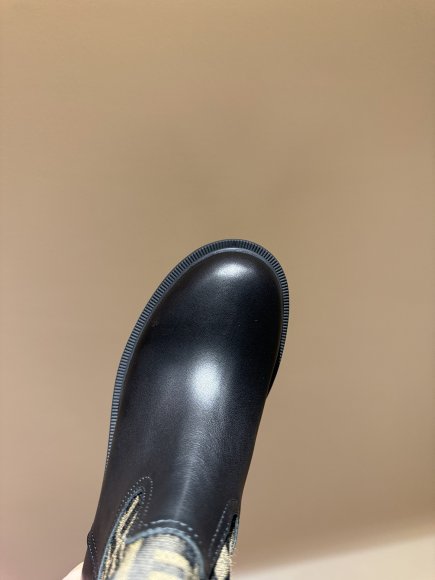 Fendi - Женские сапоги KA_2510FE4