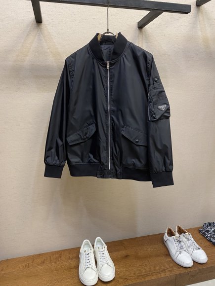Prada - Мужская куртка ветровка DZ_1702PR7 Prada - Мужская куртка ветровка DZ_1702PR7