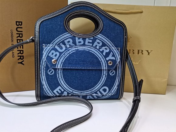Burberry Сумка мессенджер BU1_1909BU1