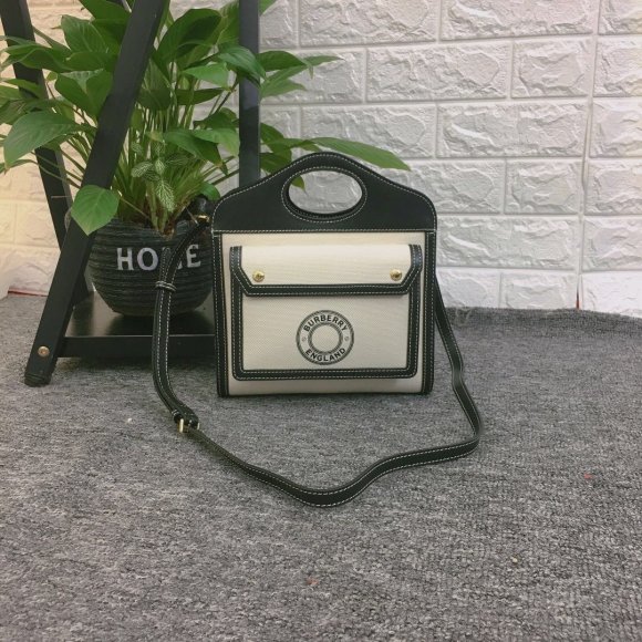 Burberry Сумка мессенджер BU1_1909BU1