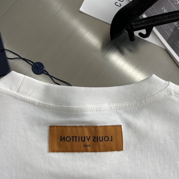 Louis Vuitton - Мужская футболка майка TJ_1906LV10