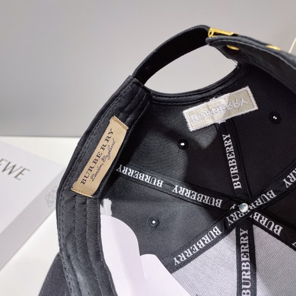 Burberry - Бейсболка кепка OR_2504BU6 Burberry - Бейсболка кепка OR_2504BU6