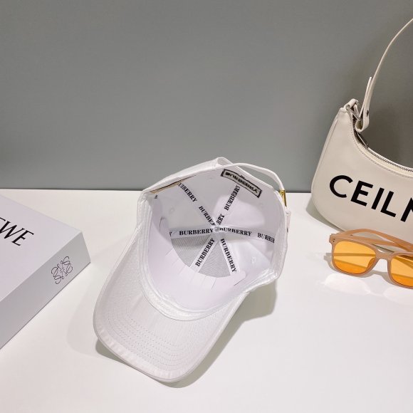 Burberry - Бейсболка кепка OR_2504BU6 Burberry - Бейсболка кепка OR_2504BU6