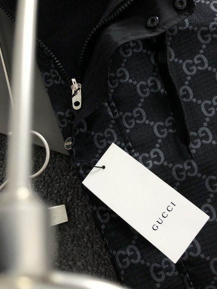 Gucci - Мужская двусторонняя куртка ветровка DF_2008GU4 Gucci - Мужская двусторонняя куртка ветровка DF_2008GU4