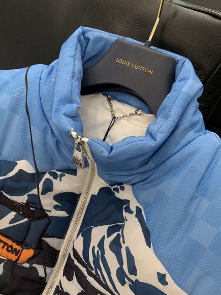 Louis Vuitton - Мужской стеганый жилет TI_2211LV3
