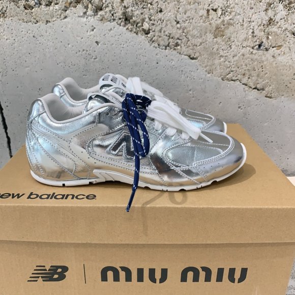Miu Miu & New Balance 530 - Женские кроссовки MO_2510MN4