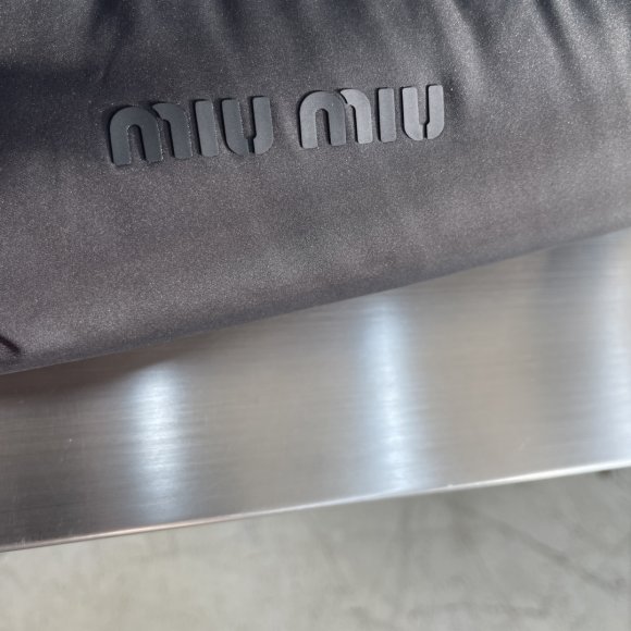 Miu Miu - Мужская куртка пуховик TJ_0612MM3