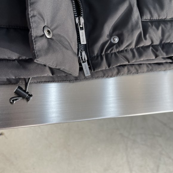 Miu Miu - Мужская куртка пуховик TJ_0612MM3