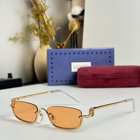 Gucci - Солнцезащитные очки K2_2207GU2 Gucci - Солнцезащитные очки K2_2207GU2