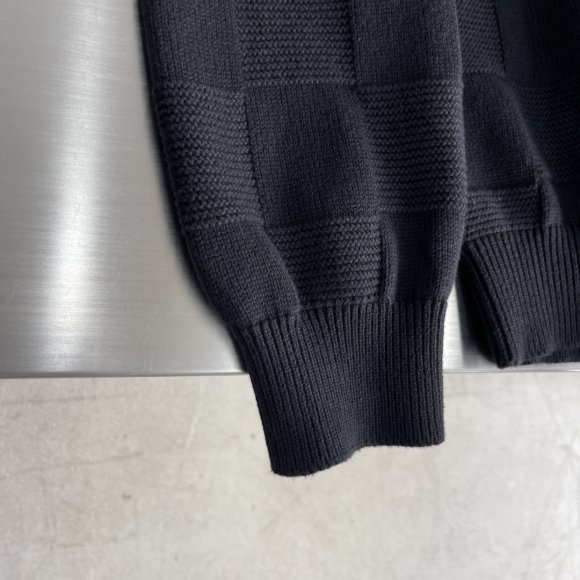 Louis Vuitton - Мужская кофта свитер TJ_2006LV5 Louis Vuitton - Мужская кофта свитер TJ_2006LV5