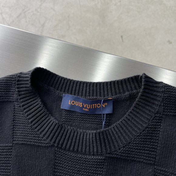 Louis Vuitton - Мужская кофта свитер TJ_2006LV5 Louis Vuitton - Мужская кофта свитер TJ_2006LV5