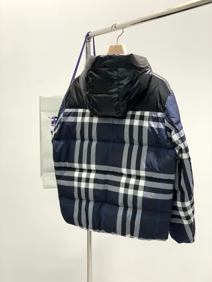 Burberry - Мужская куртка пуховик TI_2211BU6 Burberry - Мужская куртка пуховик TI_2211BU6
