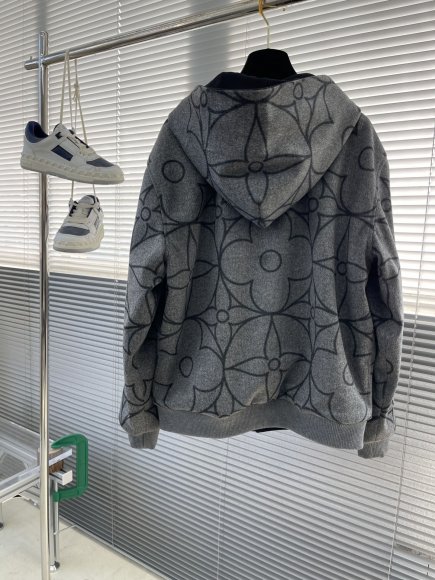 Louis Vuitton - Мужская шерстяная двусторонняя кофта куртка TJ_0612LV4 Louis Vuitton - Мужская шерстяная двусторонняя кофта куртка TJ_0612LV4