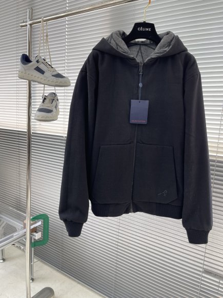 Louis Vuitton - Мужская шерстяная двусторонняя кофта куртка TJ_0612LV4 Louis Vuitton - Мужская шерстяная двусторонняя кофта куртка TJ_0612LV4