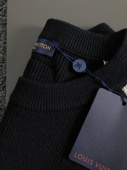 Louis Vuitton - Мужская кофта свитер DF_1401LV2 Louis Vuitton - Мужская кофта свитер DF_1401LV2