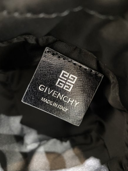 Givenchy Cut Out Сумка мешок GI_3107GI1