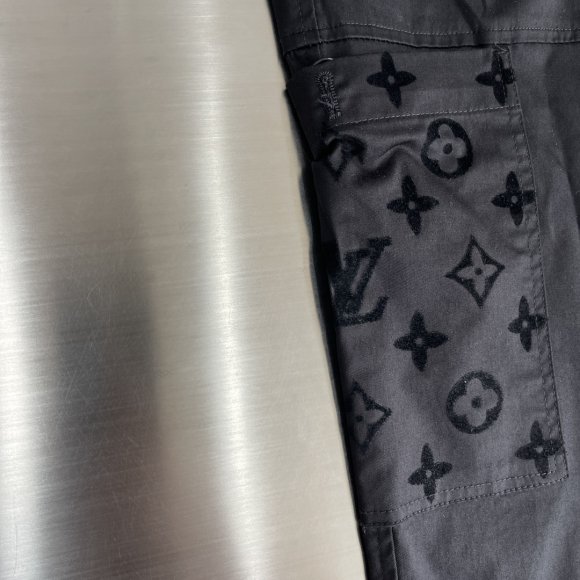 Louis Vuitton - Мужские повседневные брюки TJ_0804LV6